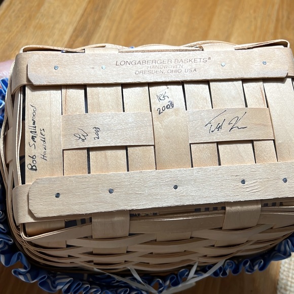 Longaberger Accents Longaberger 203 Handmade Basket Signed Poshmark